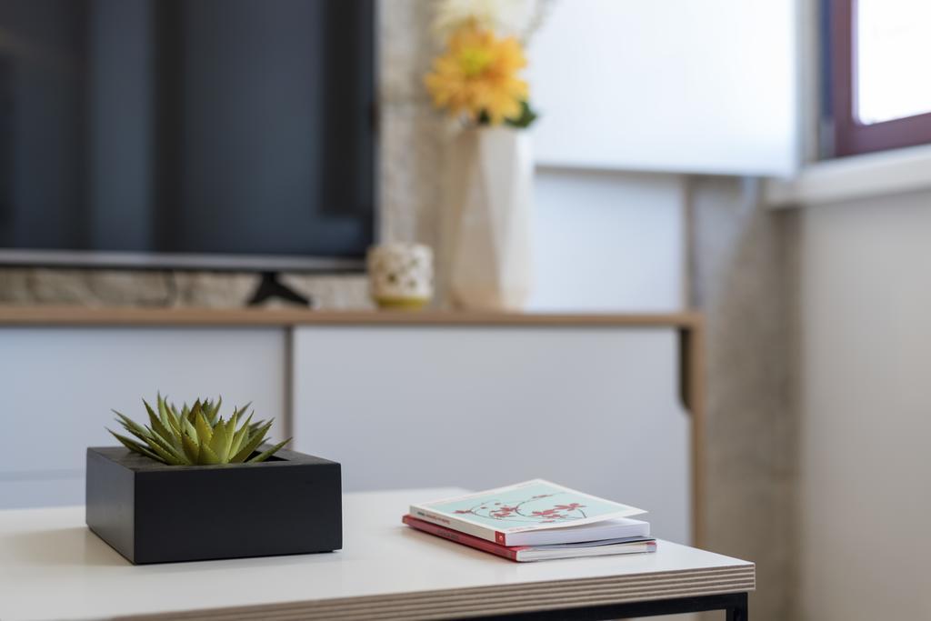 Lovelystay-Modern Loft City Center Порто Екстериор снимка